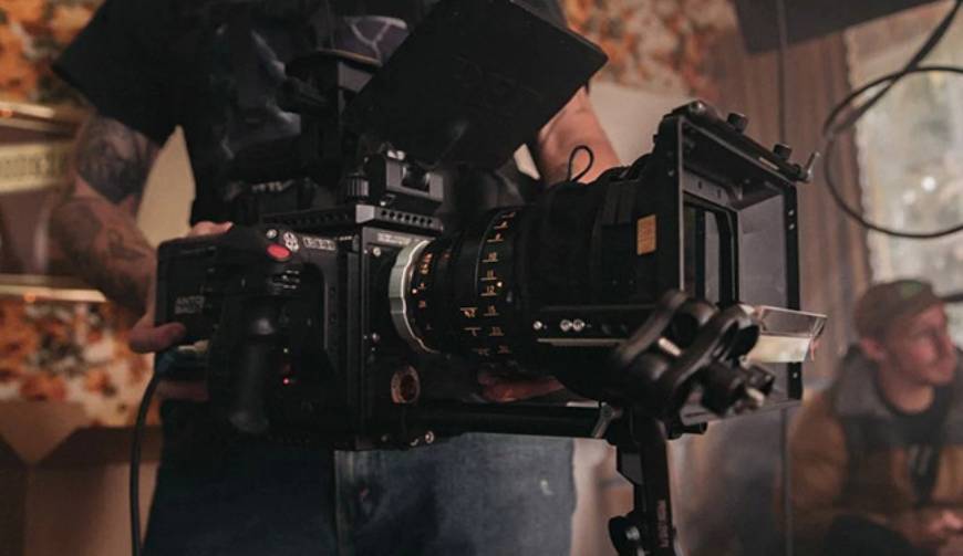 晋安区广告片拍摄的过程中我们应该注重品牌塑造还是广告销售
